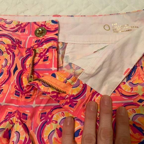 Lily Pulitzer printed shorts - Picture 3 of 3